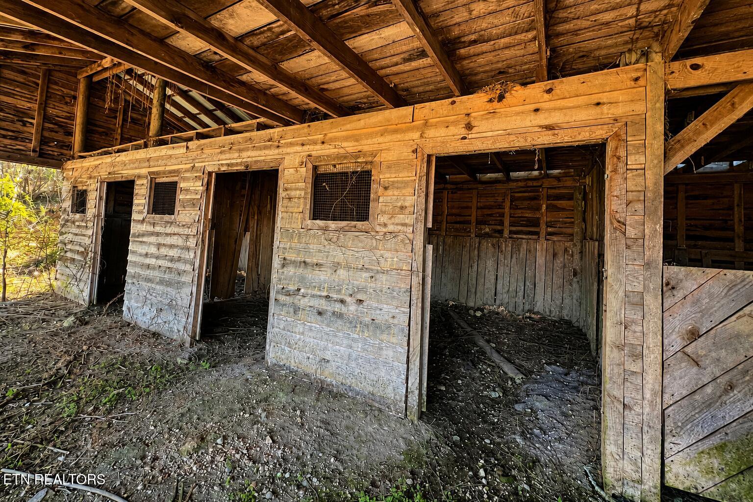 168 Church Road La Follette, TN 37766 - Photo 49 of 54 Stall Barn