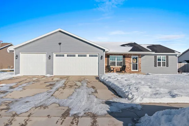 $399,900 | 1416 Mera Lane, Kaukauna, WI 54130
