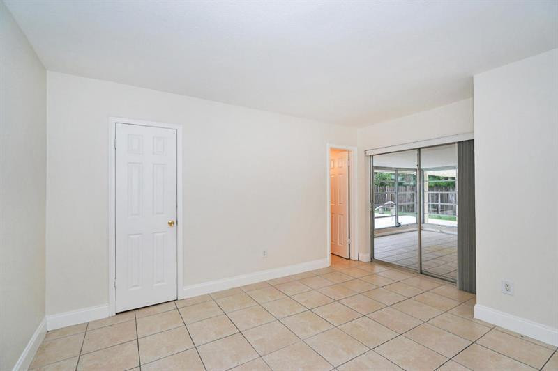 9662 Southwest 1st Place Boca Raton, FL 33428 - Photo 11 of 20 Photo 11