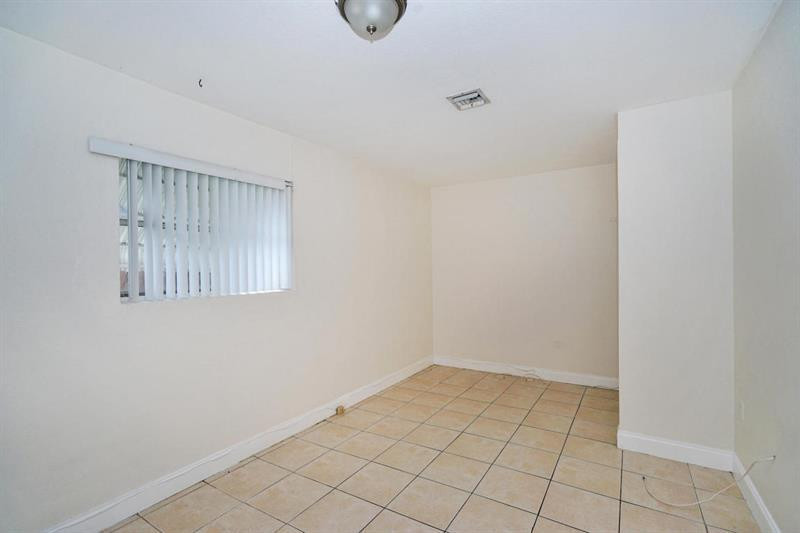 9662 Southwest 1st Place Boca Raton, FL 33428 - Photo 3 of 20 Photo 3