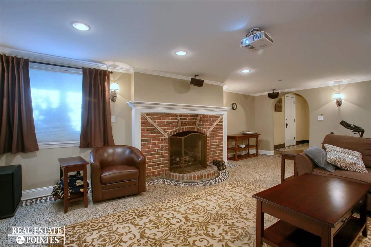 253 Lewiston Road Grosse Pointe Farms, MI 48236 - Photo 35 of 41