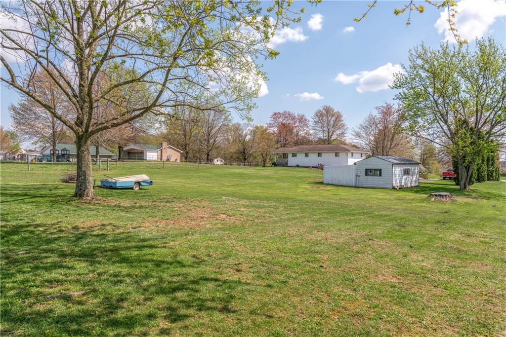 124 West Brewster Road Butler, PA 16001 - Photo 4 of 25