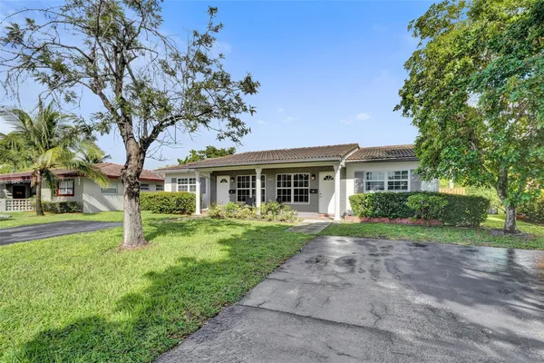 $750,000 | 4017 Woodside Drive, Coral Springs, FL 33065