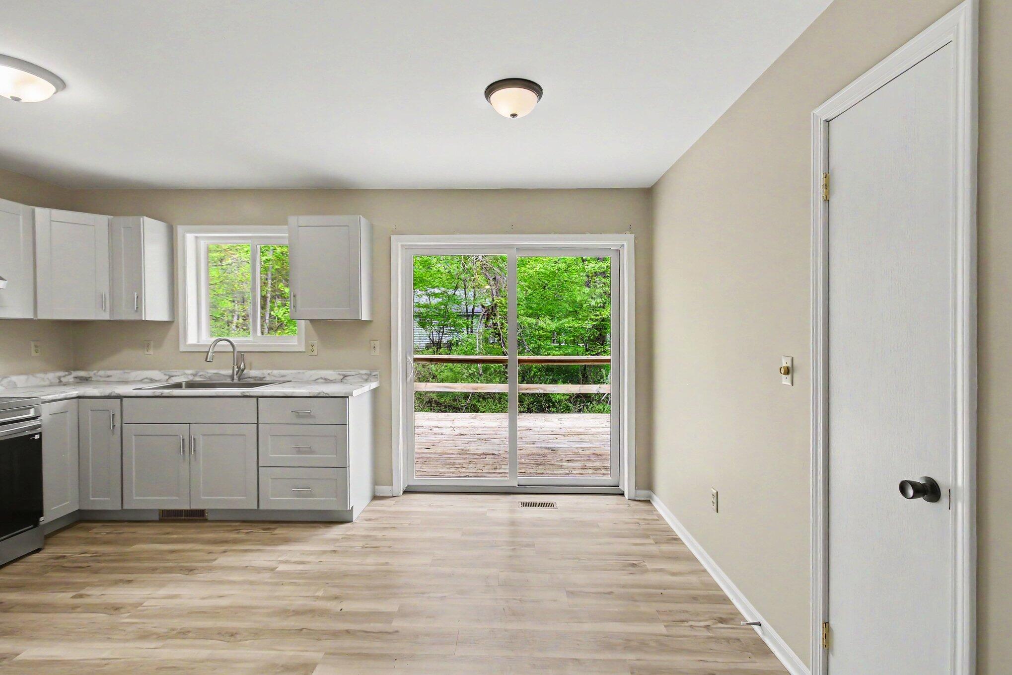 16229 Taft Road Spring Lake, MI 49456 - Photo 13 of 34 013_file_4018