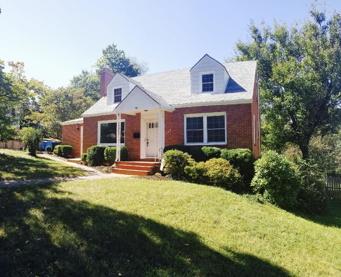 2333 York Road Southwest Roanoke, VA 24015 - Photo 1 of 17 Front of Home