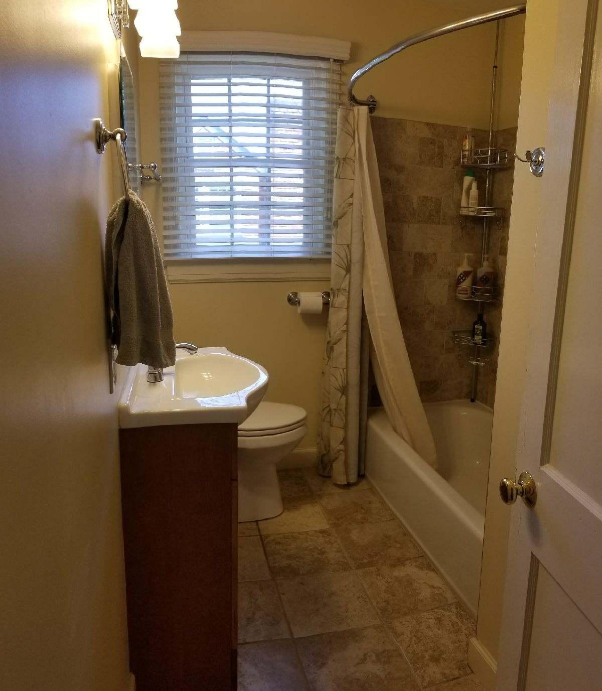 2333 York Road Southwest Roanoke, VA 24015 - Photo 11 of 17 13