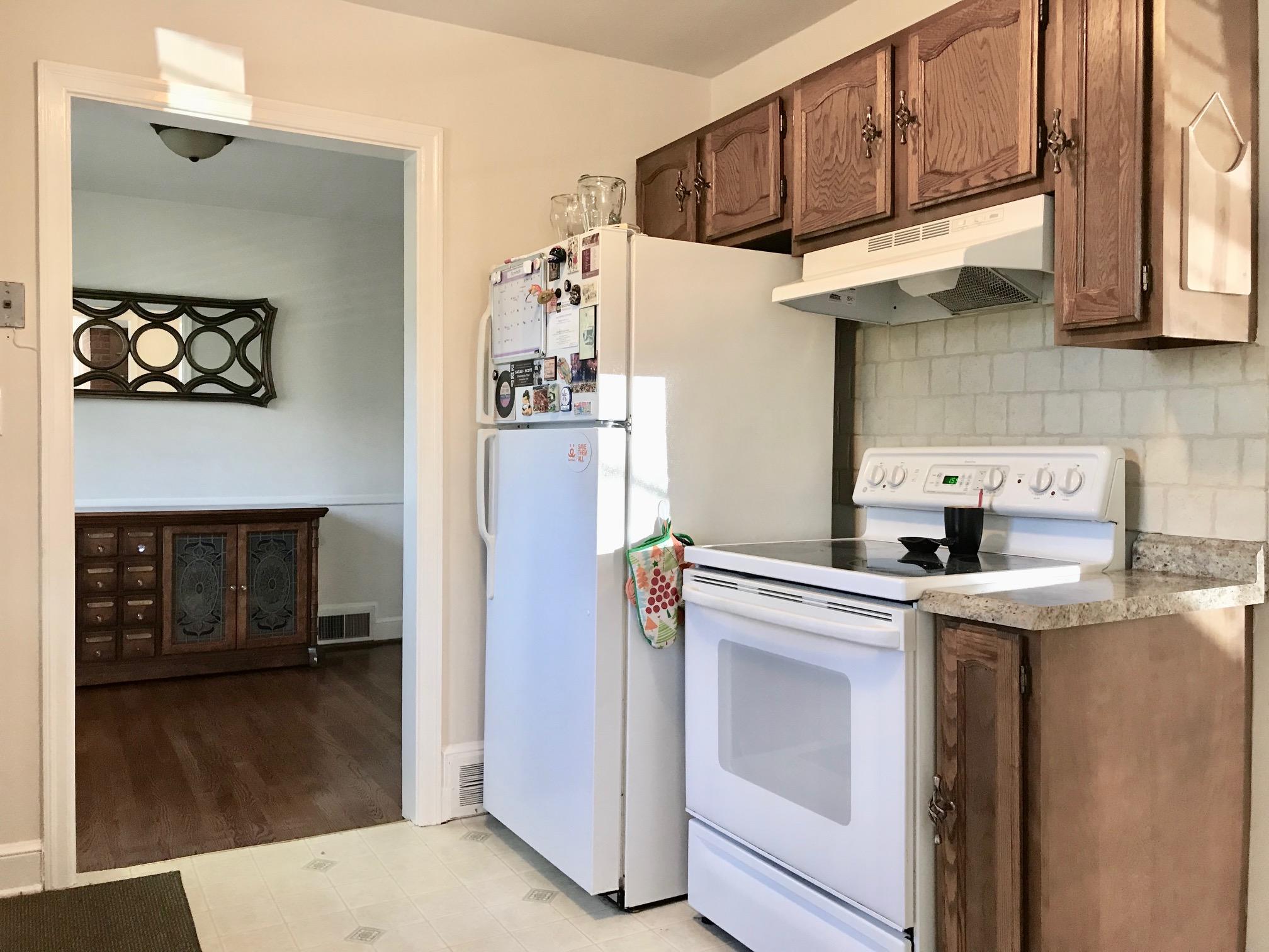 2333 York Road Southwest Roanoke, VA 24015 - Photo 5 of 17 IMG_0763