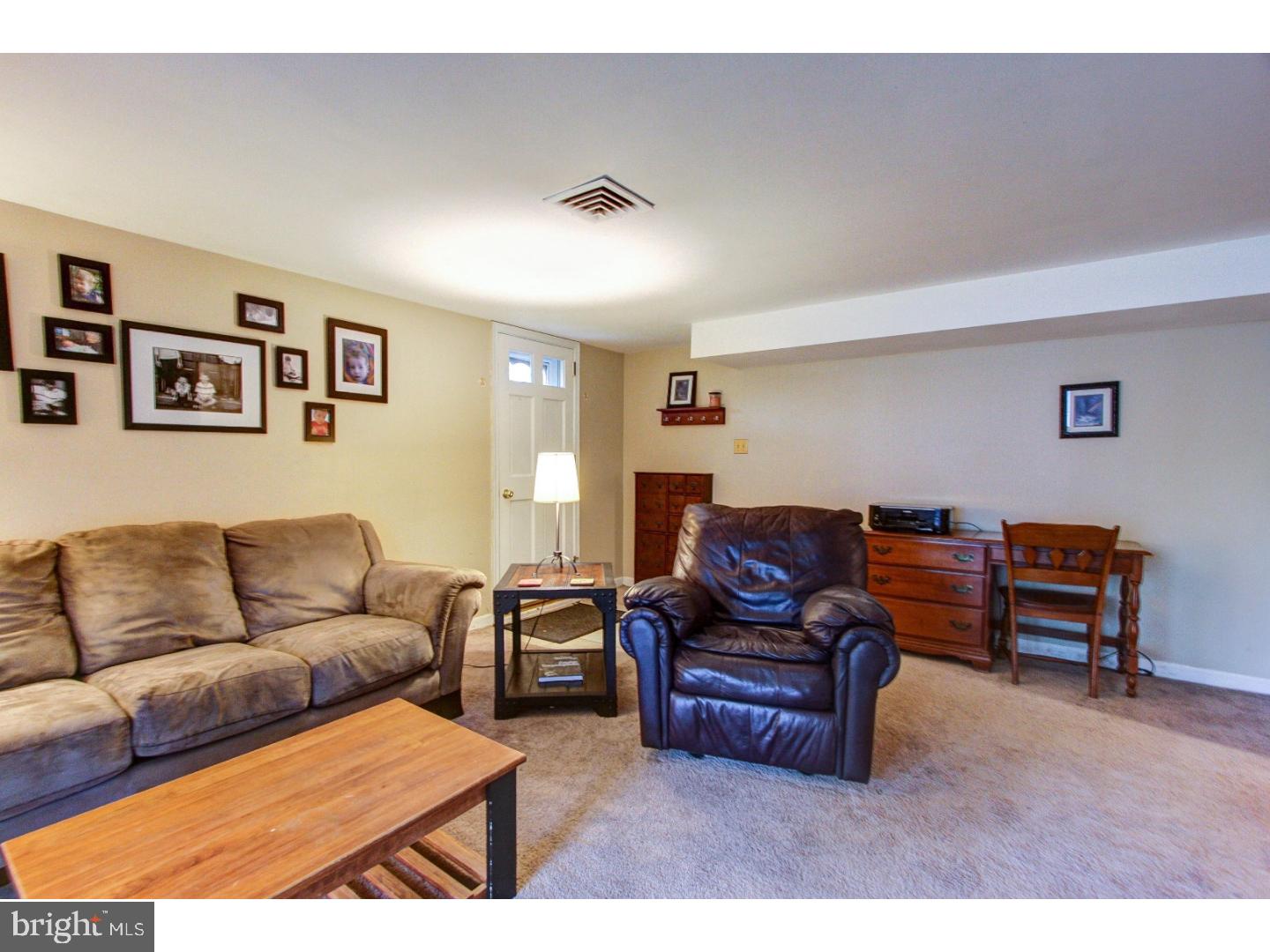 1526 Vernon Road Blue Bell, PA 19422 - Photo 12 of 21 Family Room