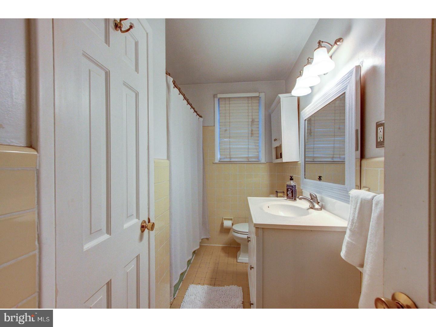 1526 Vernon Road Blue Bell, PA 19422 - Photo 19 of 21 Bathroom