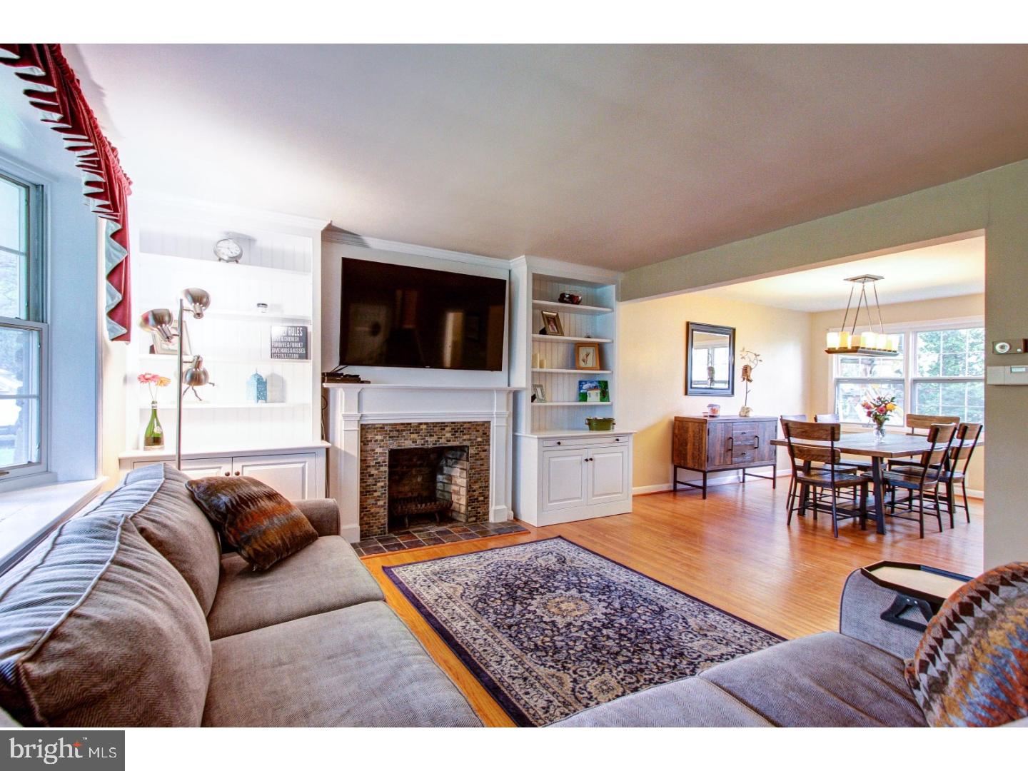 1526 Vernon Road Blue Bell, PA 19422 - Photo 4 of 21 Living Room