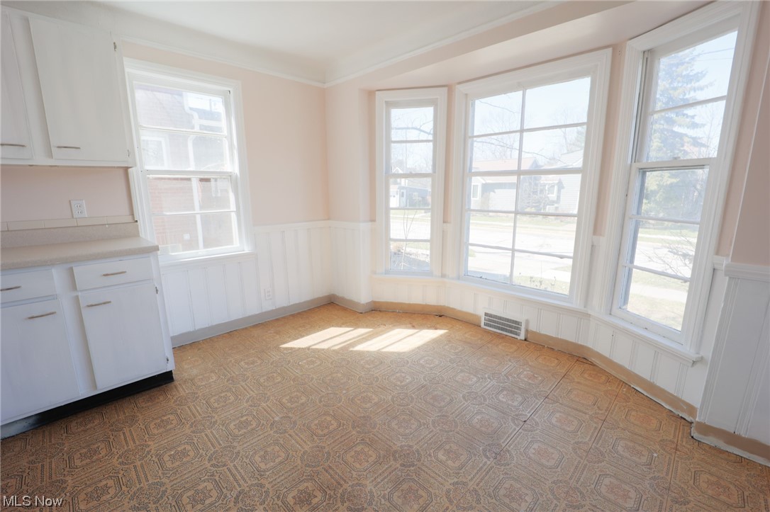 2373 South Taylor Road Cleveland, OH 44118 - Photo 14 of 33 Gallery Image 14