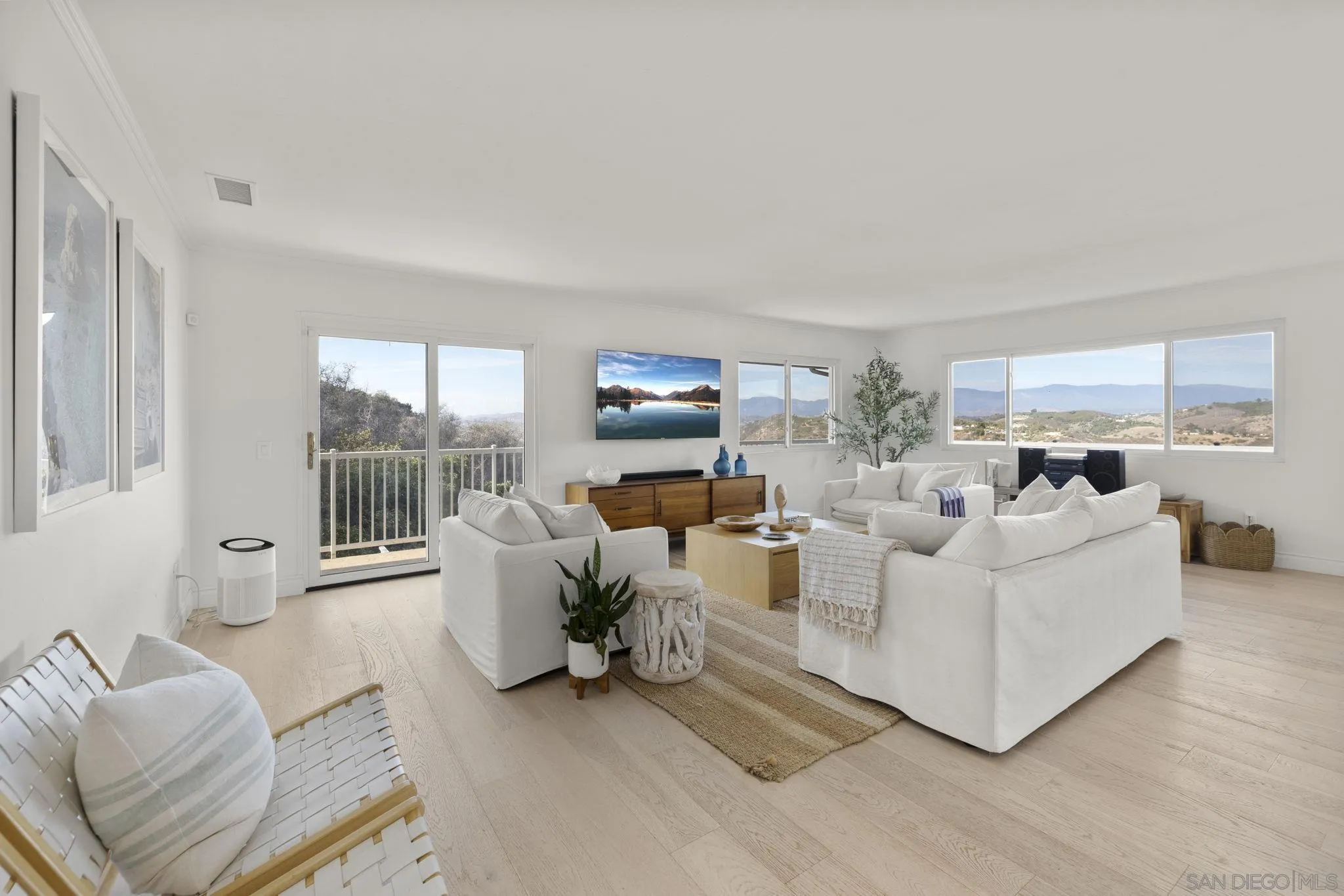 1721 Wild Acres Road Vista, CA 92084 - Photo 8 of 72 Gallery Image 8