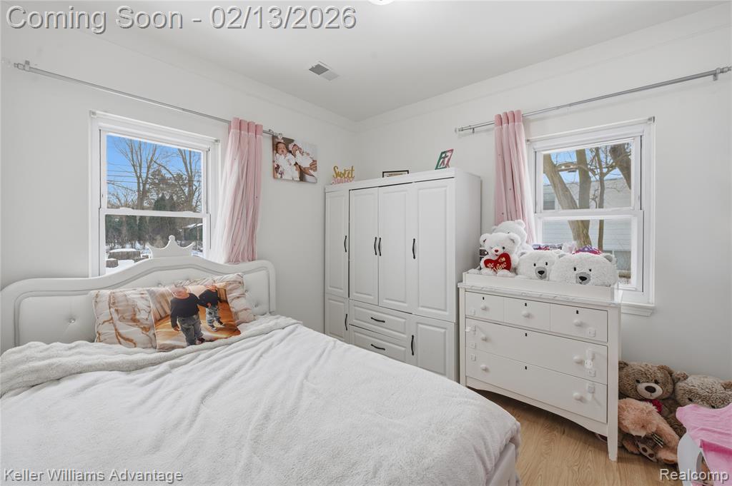 15990 Merriman Road Livonia, MI 48154 - Photo 13 of 29 Gallery Image 13
