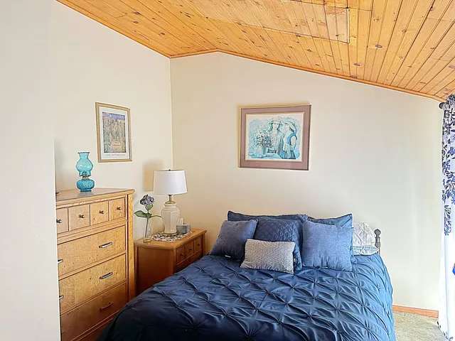 $329,000 | 134 Wyalusing Drive, Pocono Lake, PA 18347