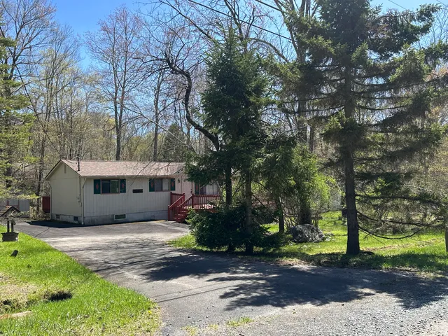 $329,000 | 134 Wyalusing Drive, Pocono Lake, PA 18347