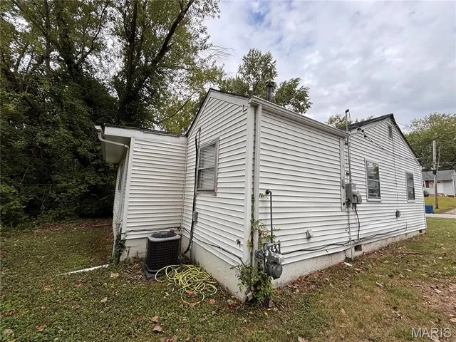 $89,900 | 705 Beardsley Court, Ferguson, MO 63135