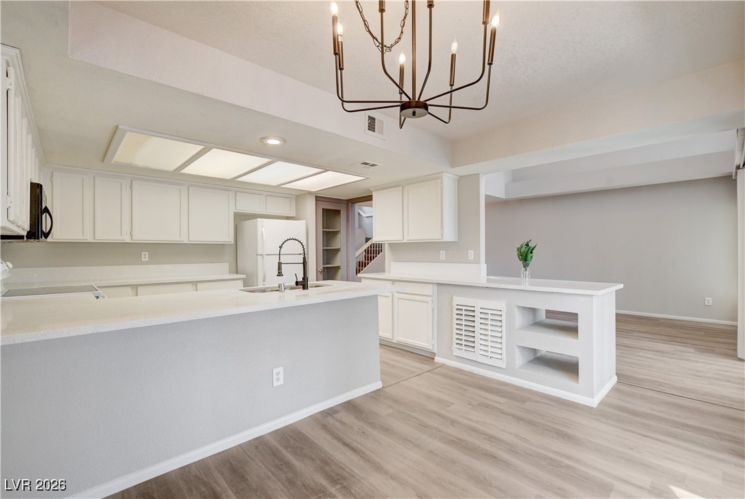 5481 Painted Mirage Road Las Vegas, NV 89149 - Photo 8 of 33