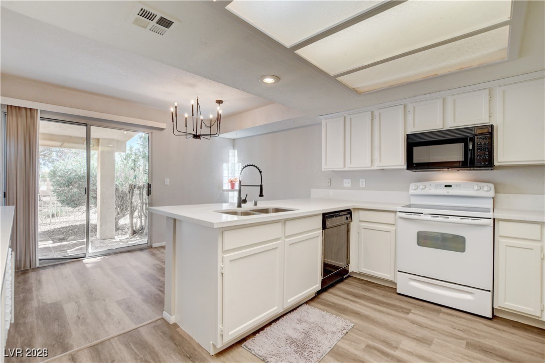 5481 Painted Mirage Road Las Vegas, NV 89149 - Photo 10 of 33