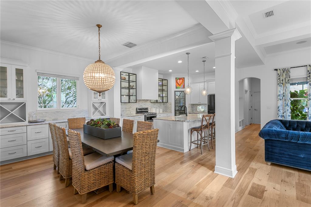 6012 Village Center Drive Lithia, FL 33547 - Photo 3 of 65