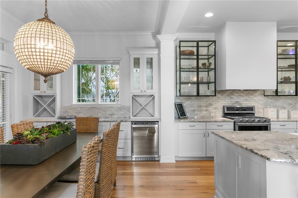 6012 Village Center Drive Lithia, FL 33547 - Photo 4 of 65