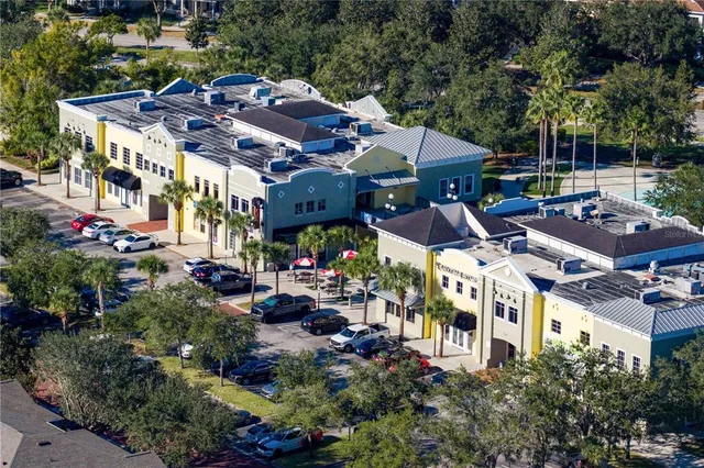 $640,000 | 6012 Village Center Drive, Lithia, FL 33547