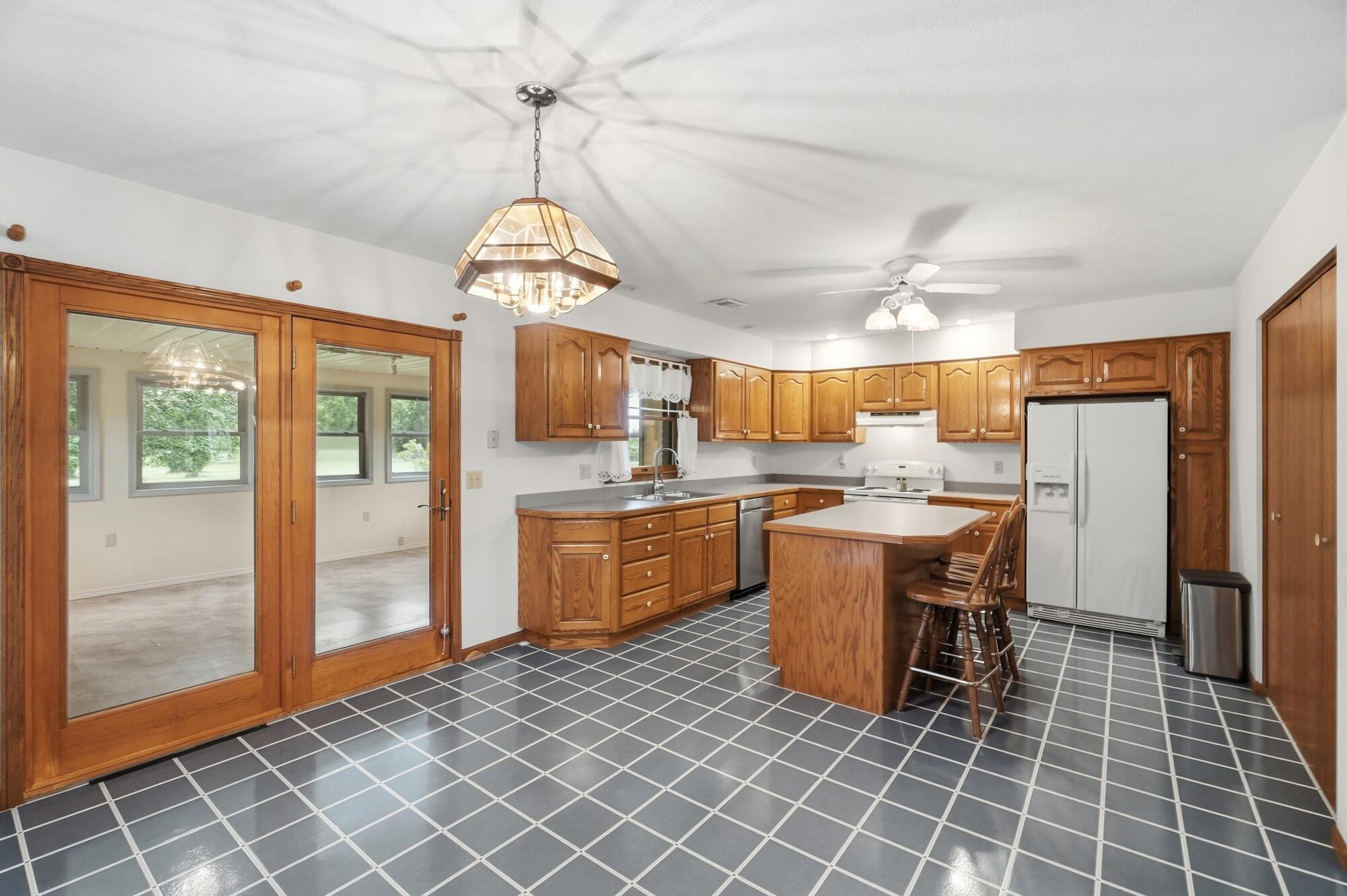 4045 Dialton Road Springfield, OH 45502 - Photo 17 of 60 015