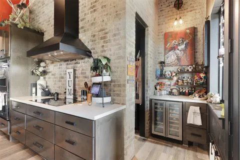 $1,390,000 | 608 Buffalo Trail, Liberty Hill, TX 78642