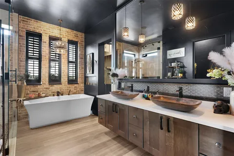 $1,390,000 | 608 Buffalo Trail, Liberty Hill, TX 78642