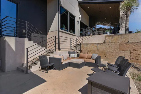 $1,390,000 | 608 Buffalo Trail, Liberty Hill, TX 78642