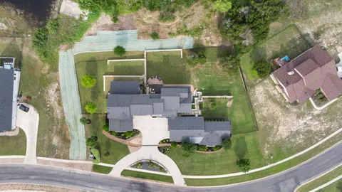 $1,390,000 | 608 Buffalo Trail, Liberty Hill, TX 78642