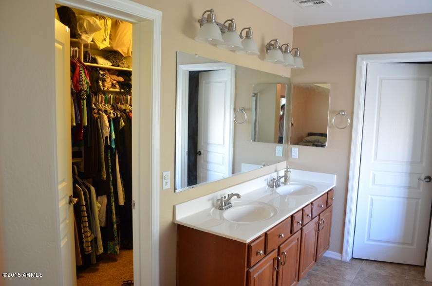 2330 West Peak View Road Phoenix, AZ 85085 - Photo 13 of 22 DSC_0015
