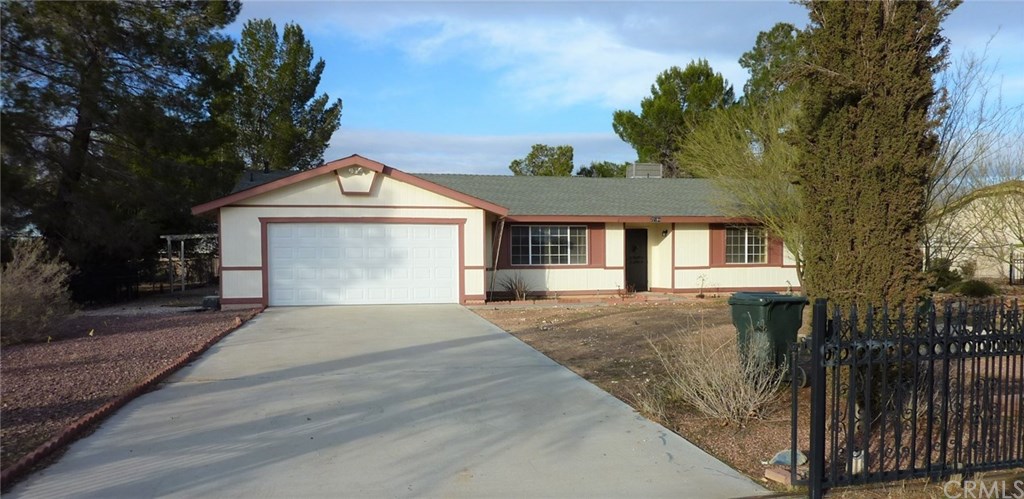 22194 Flathead Road Apple Valley, CA 92307 - Photo 1 of 1