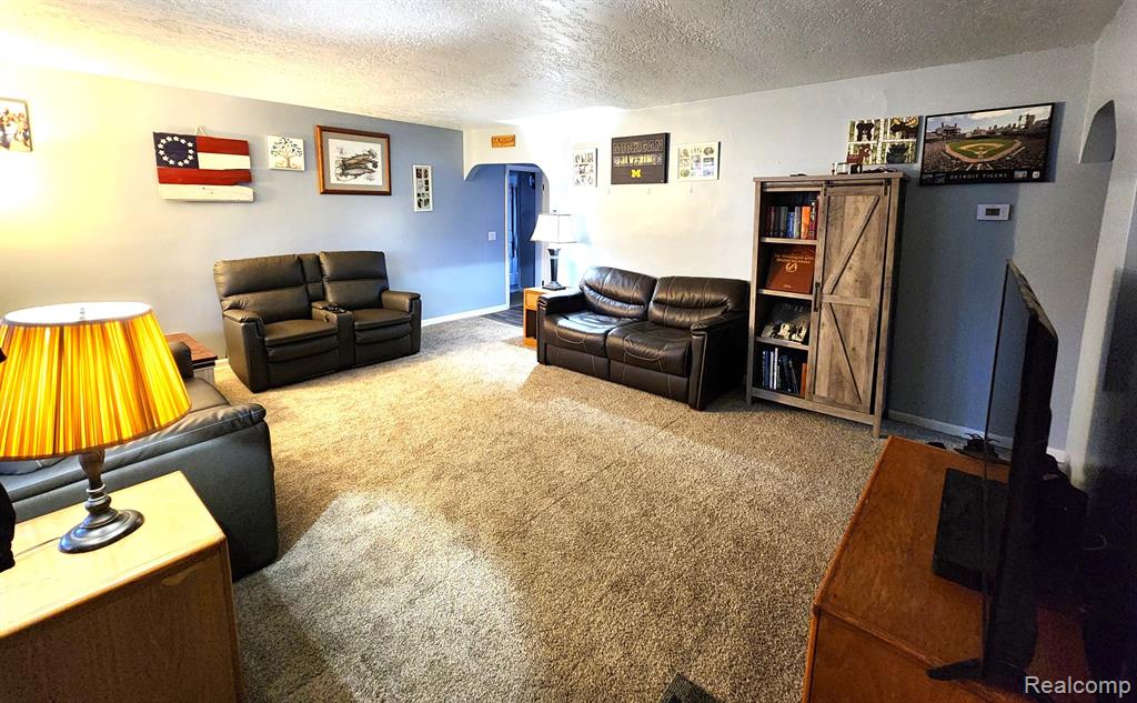7040 Center Road Mount Morris, MI 48458 - Photo 4 of 11