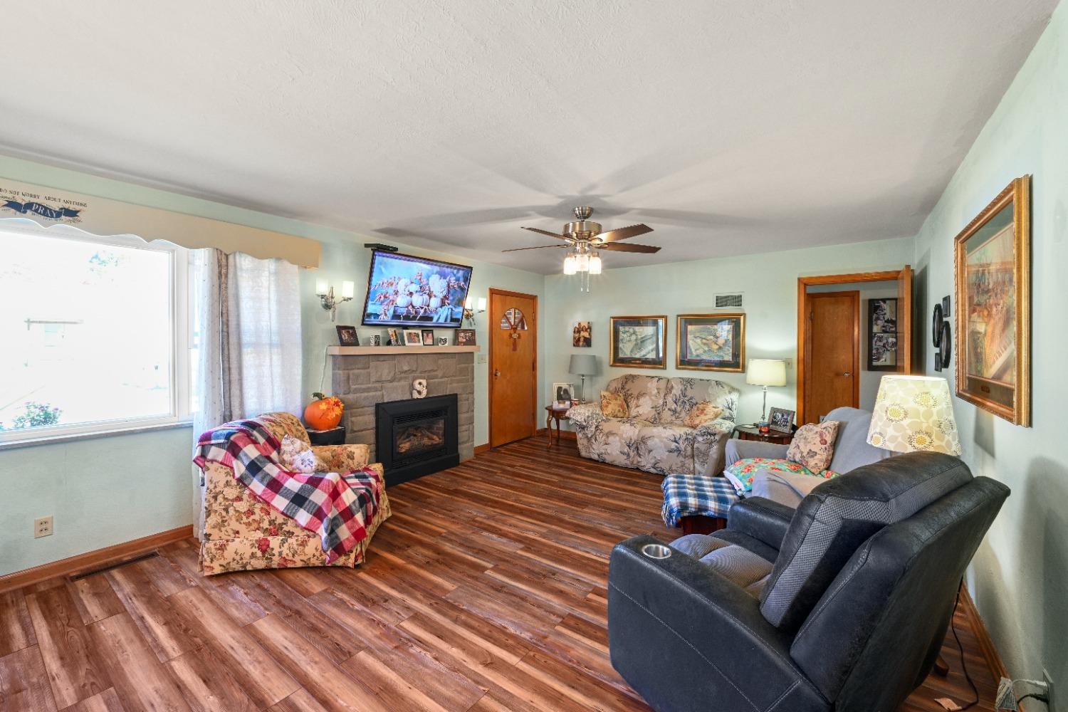 201 East Carr Street Milan, IN 47031 - Photo 5 of 27