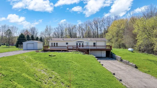 $250,000 | 10430 Coon Hill Road, Munith, MI 49259