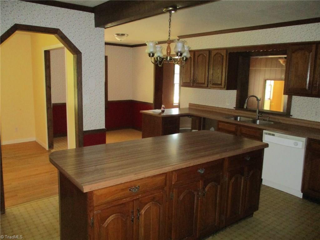 2146 Colony Road Gibsonville, NC 27249 - Photo 4 of 14 Gallery Image 4