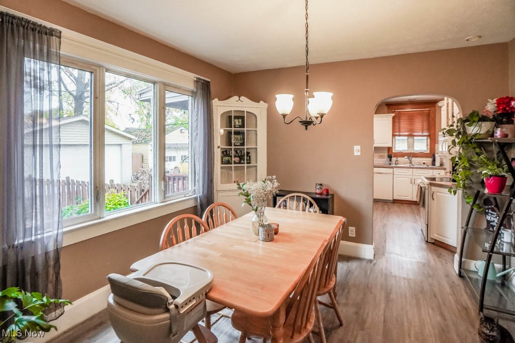 1568 Hampton Road Akron, OH 44305 - Photo 7 of 30