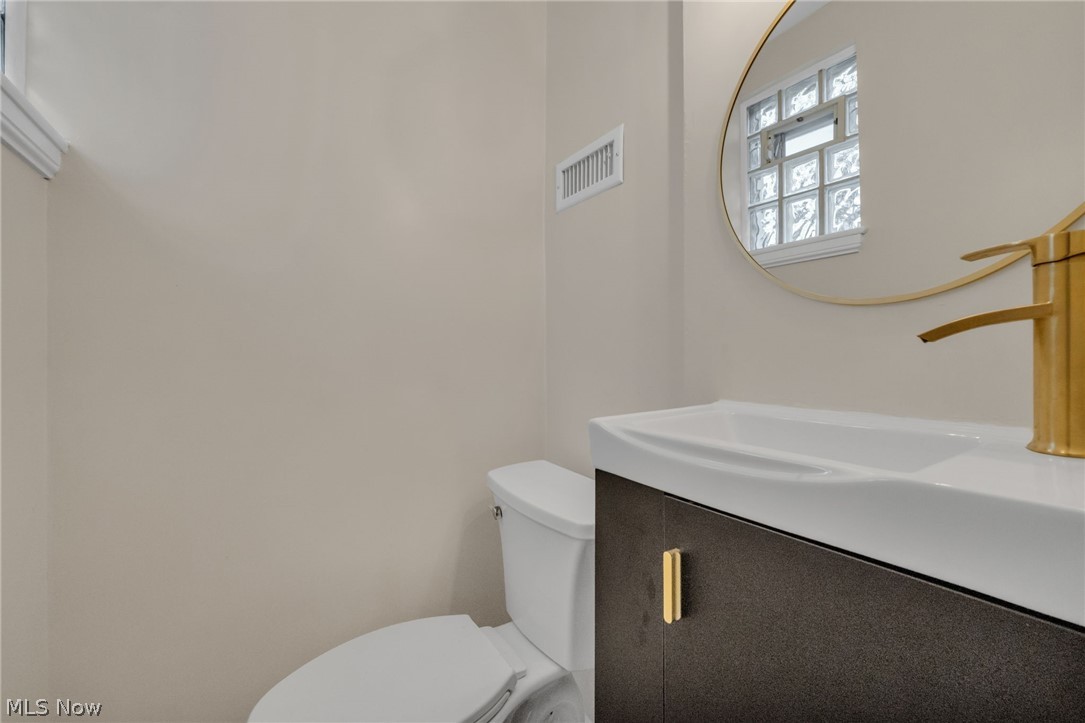 4182 Silsby Road Cleveland, OH 44118 - Photo 42 of 45