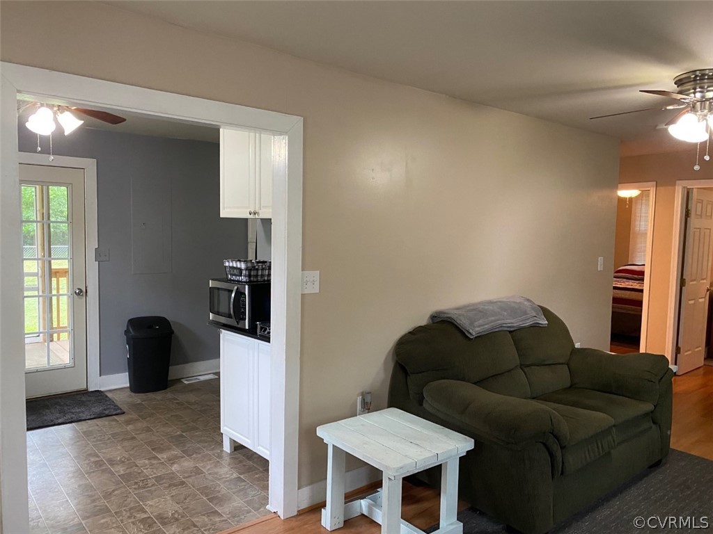 17101 Courtney Road Hanover, VA 23069 - Photo 12 of 26 Gallery Image 12