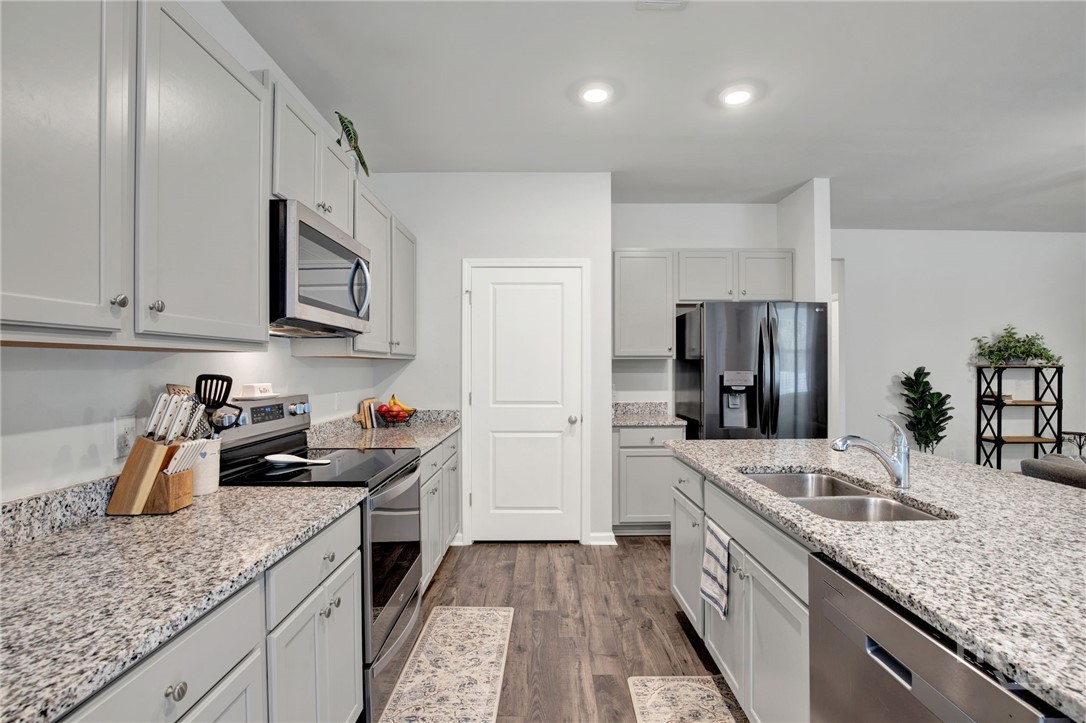 216 Sagefield Drive Rincon, GA 31326 - Photo 8 of 33