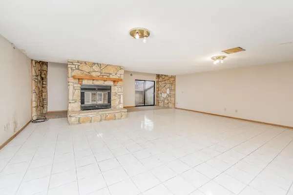 $345,000 | 8725 East 39th Street South, Derby, KS 67037