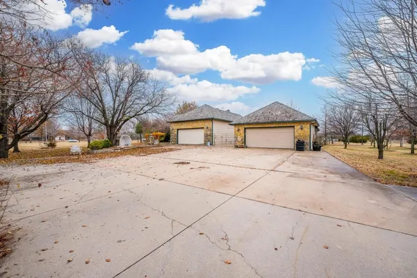 $345,000 | 8725 East 39th Street South, Derby, KS 67037