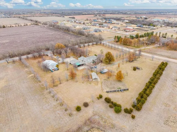 $345,000 | 8725 East 39th Street South, Derby, KS 67037