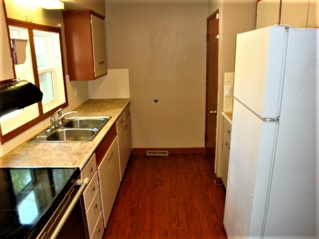 226 North University Road Spokane Valley, WA 99206 - Photo 8 of 18