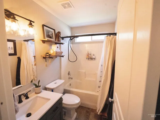 $599,900 | 15210 Widgeon Avenue, Caldwell, ID 83607