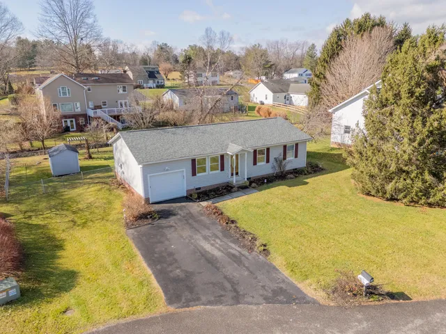 a view of a swimming pool of the house