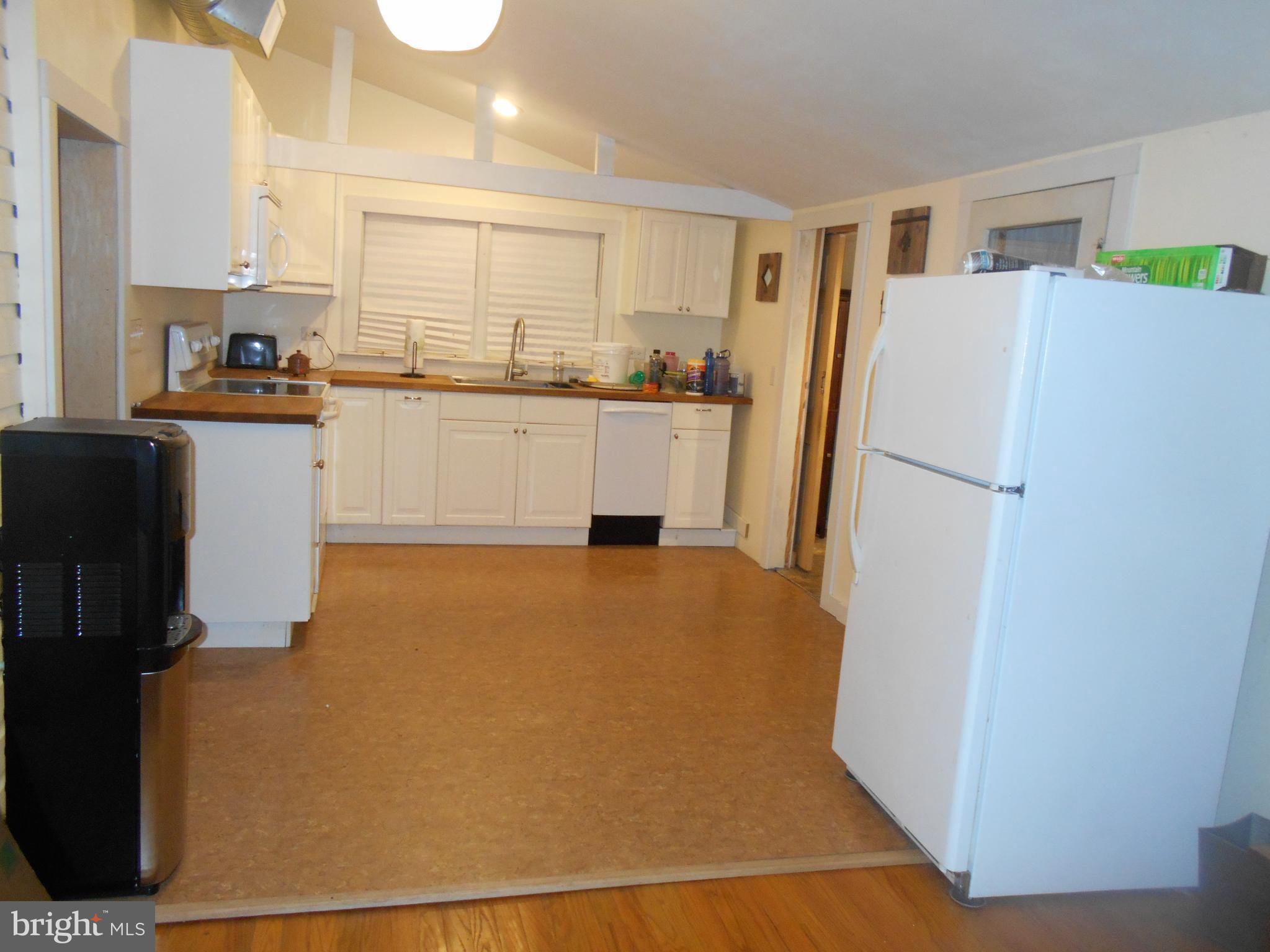 2157 Reed Road Knoxville, MD 21758 - Photo 11 of 17 Kitchen