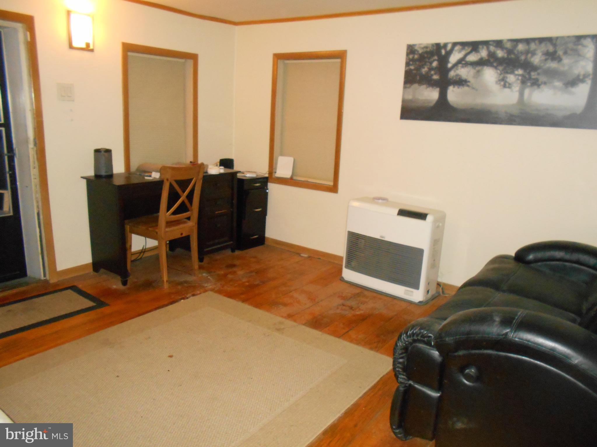 2157 Reed Road Knoxville, MD 21758 - Photo 12 of 17 LIVING ROOM W/PINE FLOORING, BEAUTIFUL
