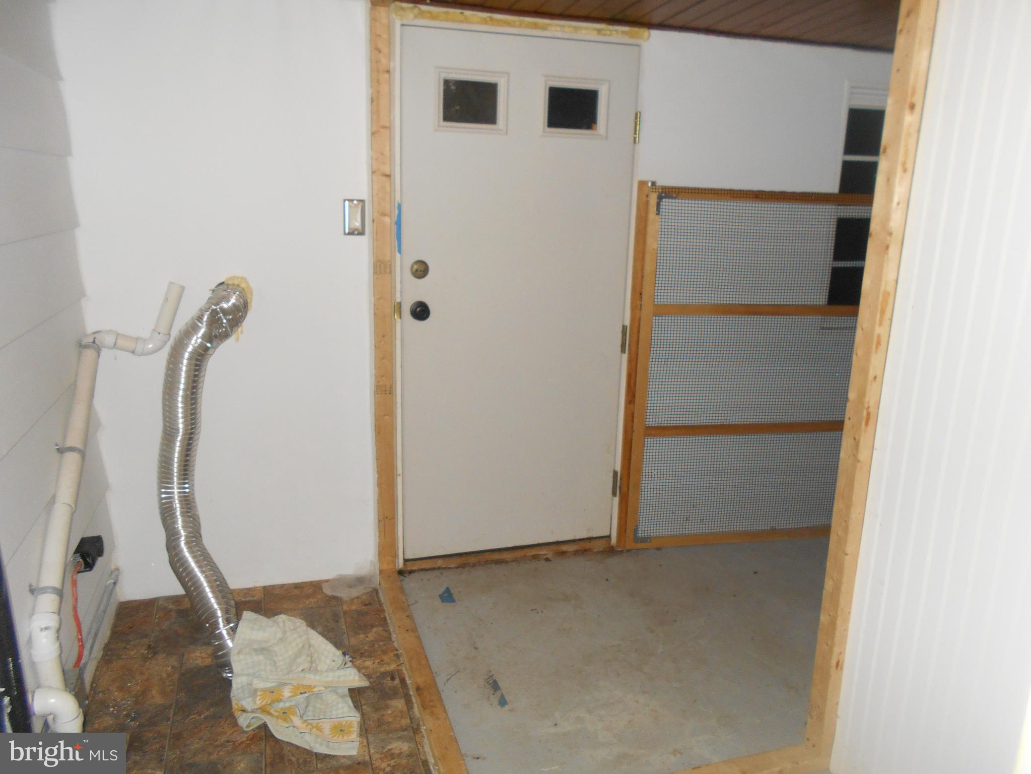 2157 Reed Road Knoxville, MD 21758 - Photo 9 of 17 WASHER, DRYER HOOK UP, EXIT TO OUTSIDE, ENCLOSURE