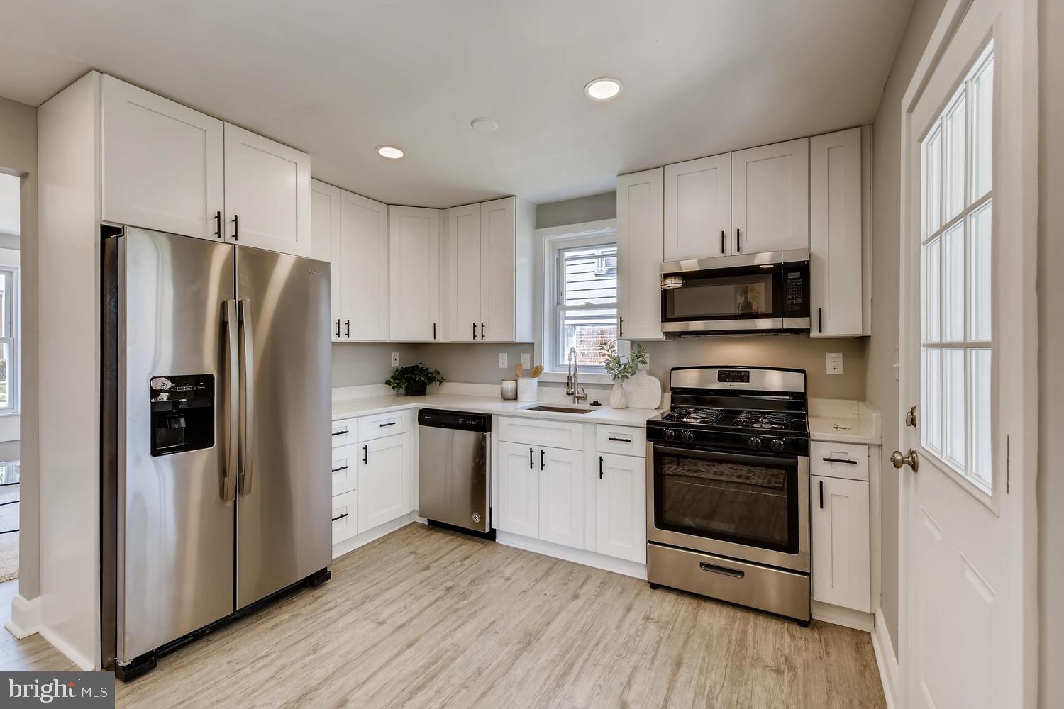 3407 Fairview Road Baltimore, MD 21207 - Photo 10 of 27